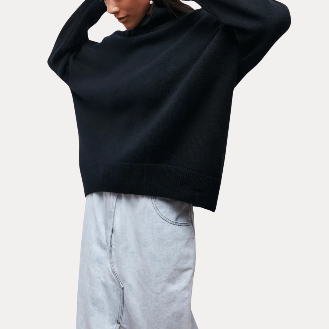 Vivienne | Oversized Turtleneck Sweater