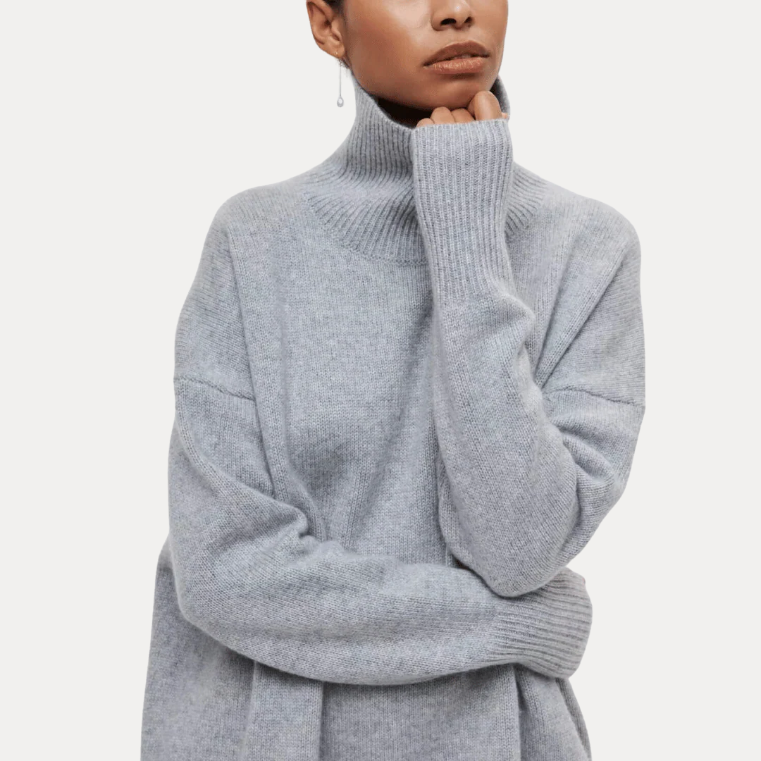 Vivienne | Oversized Turtleneck Sweater