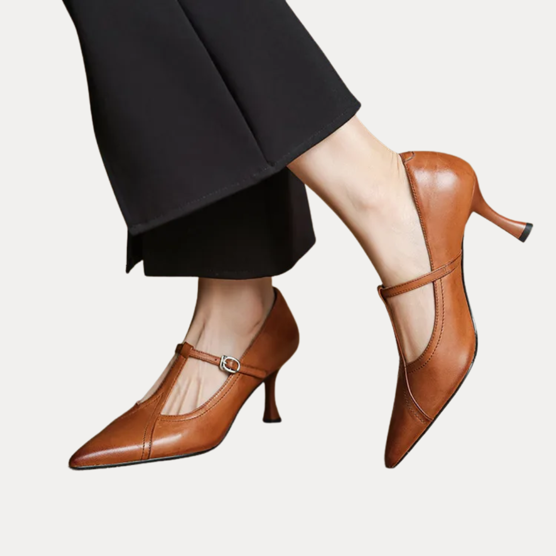 Vivienne | Vintage T-Strap Pumps