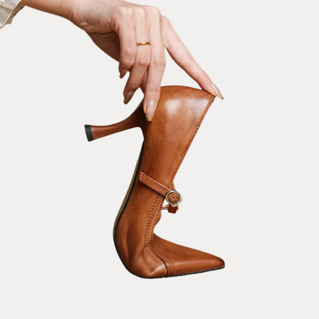 Vivienne | Vintage T-Strap Pumps