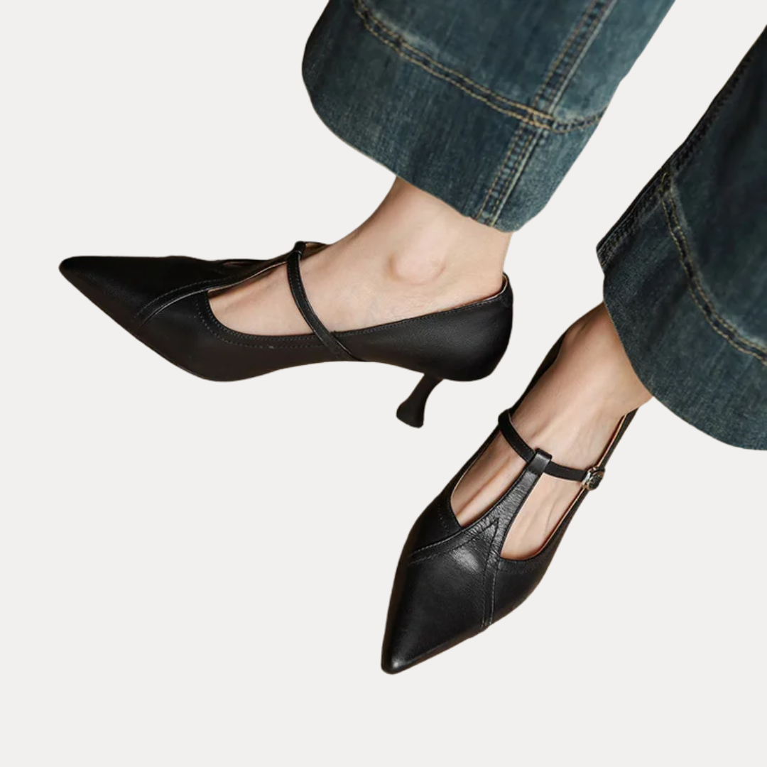 Vivienne | Vintage T-Strap Pumps